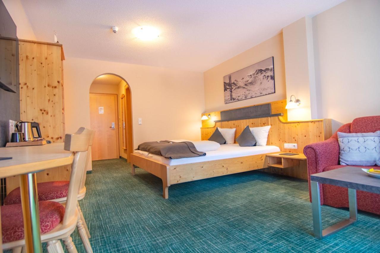 Hotel Garni Alpenhof ايشجل المظهر الخارجي الصورة