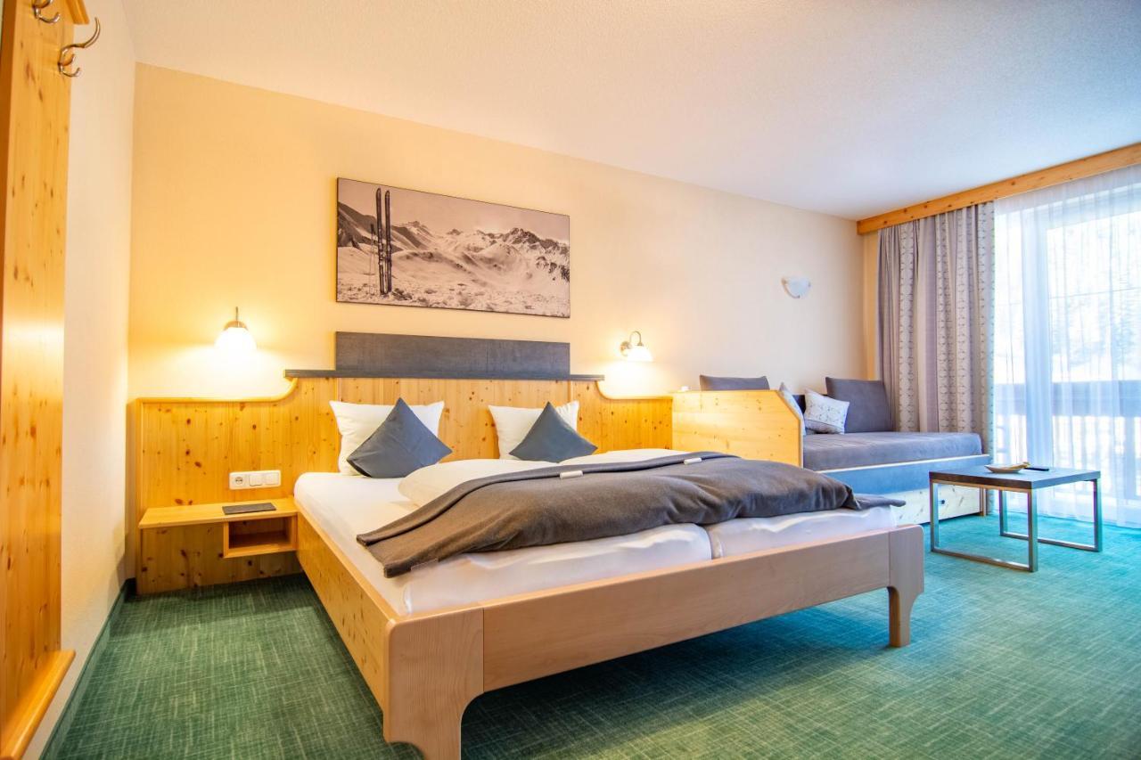 Hotel Garni Alpenhof ايشجل المظهر الخارجي الصورة