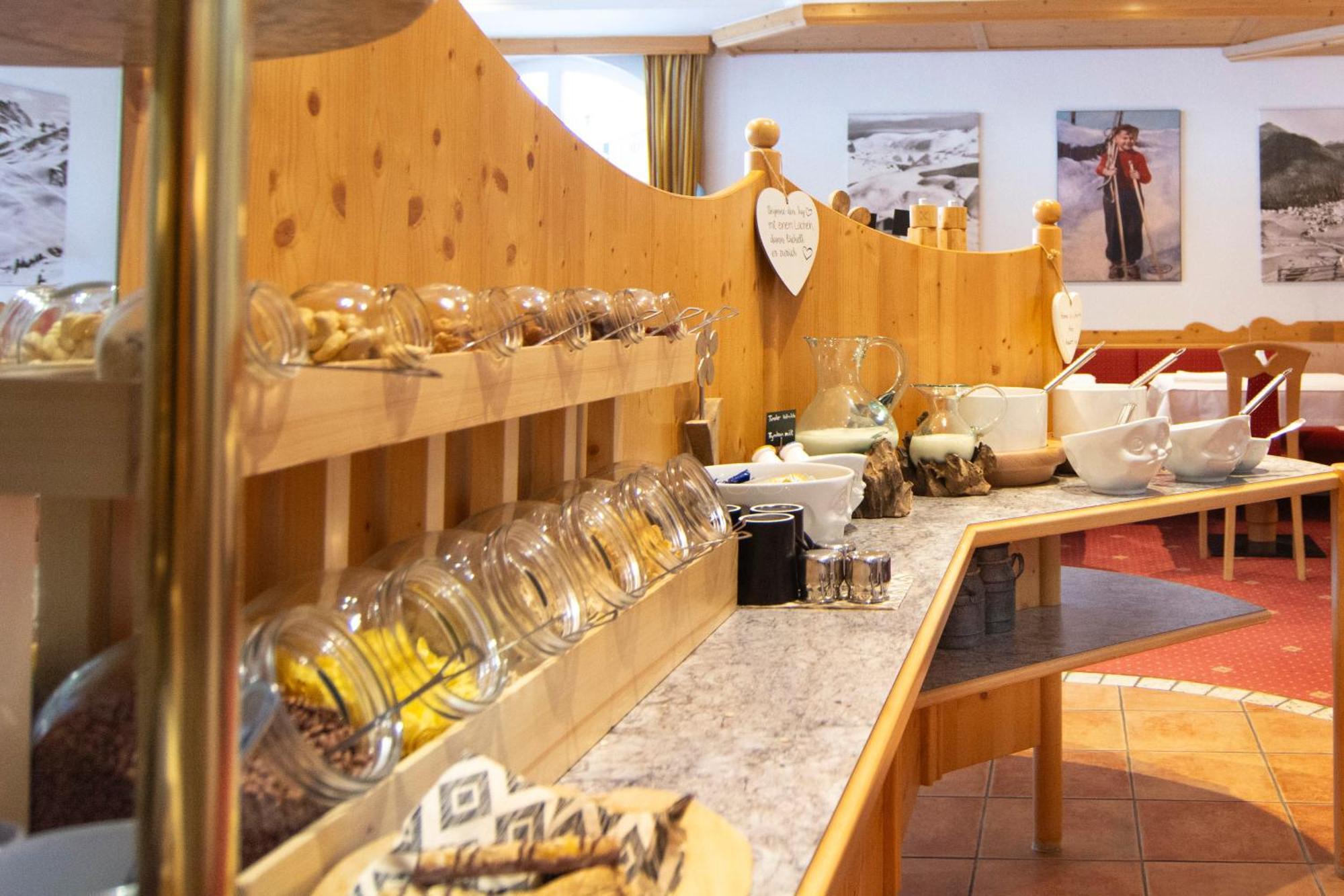 Hotel Garni Alpenhof ايشجل المظهر الخارجي الصورة